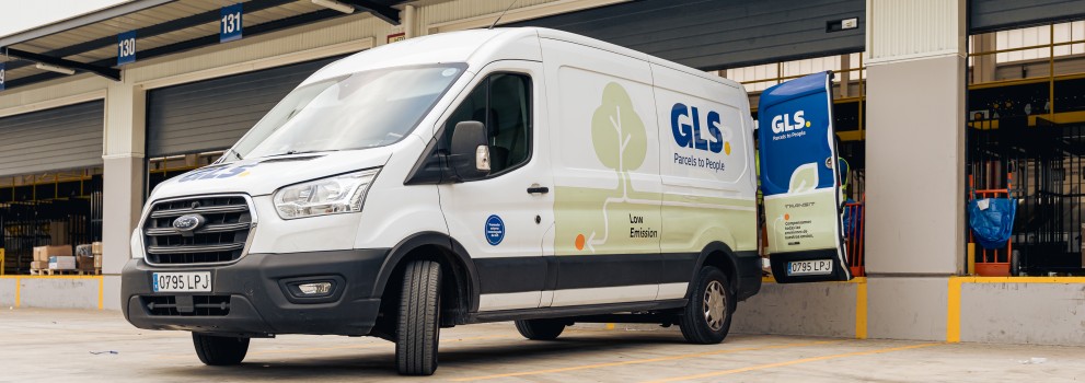GLS electric vehicle